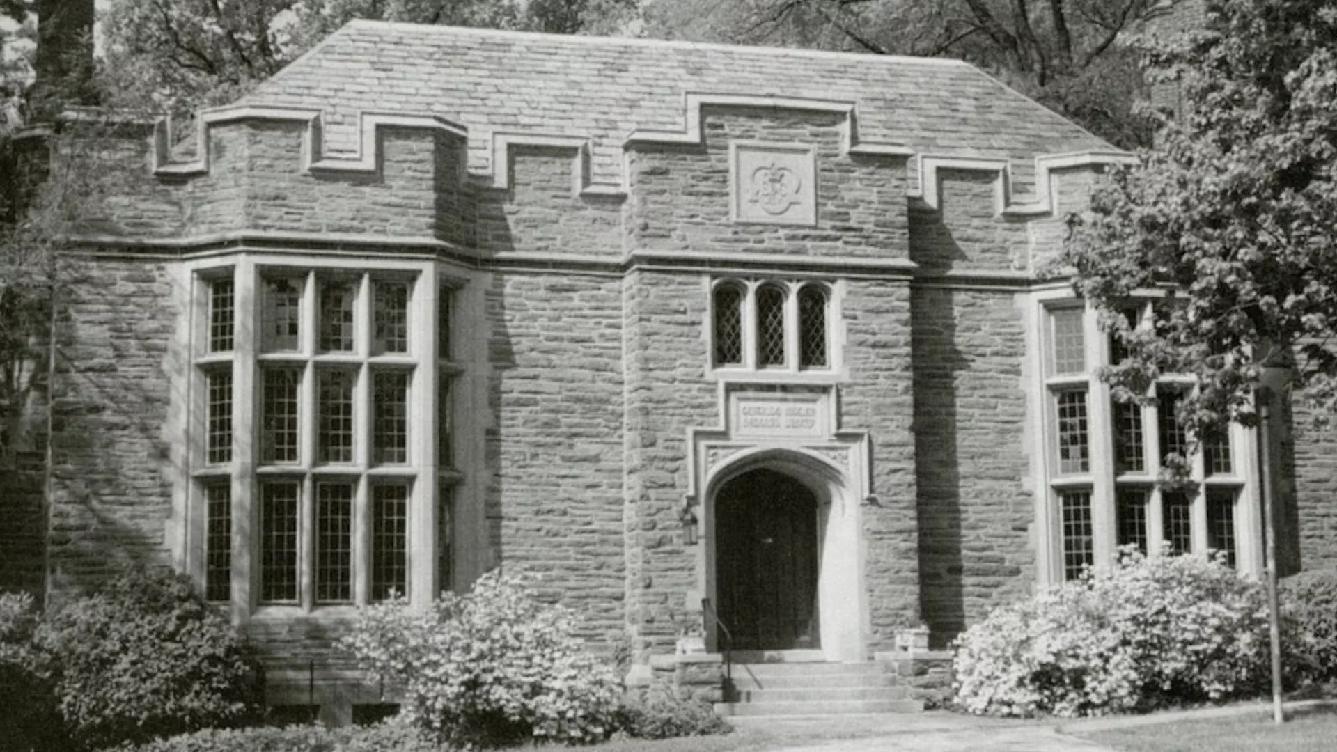 A historic black & white photo of the Gertrude Kistler Memorial Library to represent how the library centennial is part of why Rosemont College is a Forbes rated best online college, and a best Main Line college.